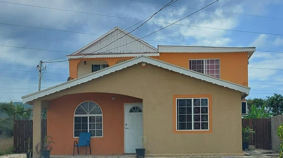 Apartments@West Village 4- Studio Montego Bay Exterior foto